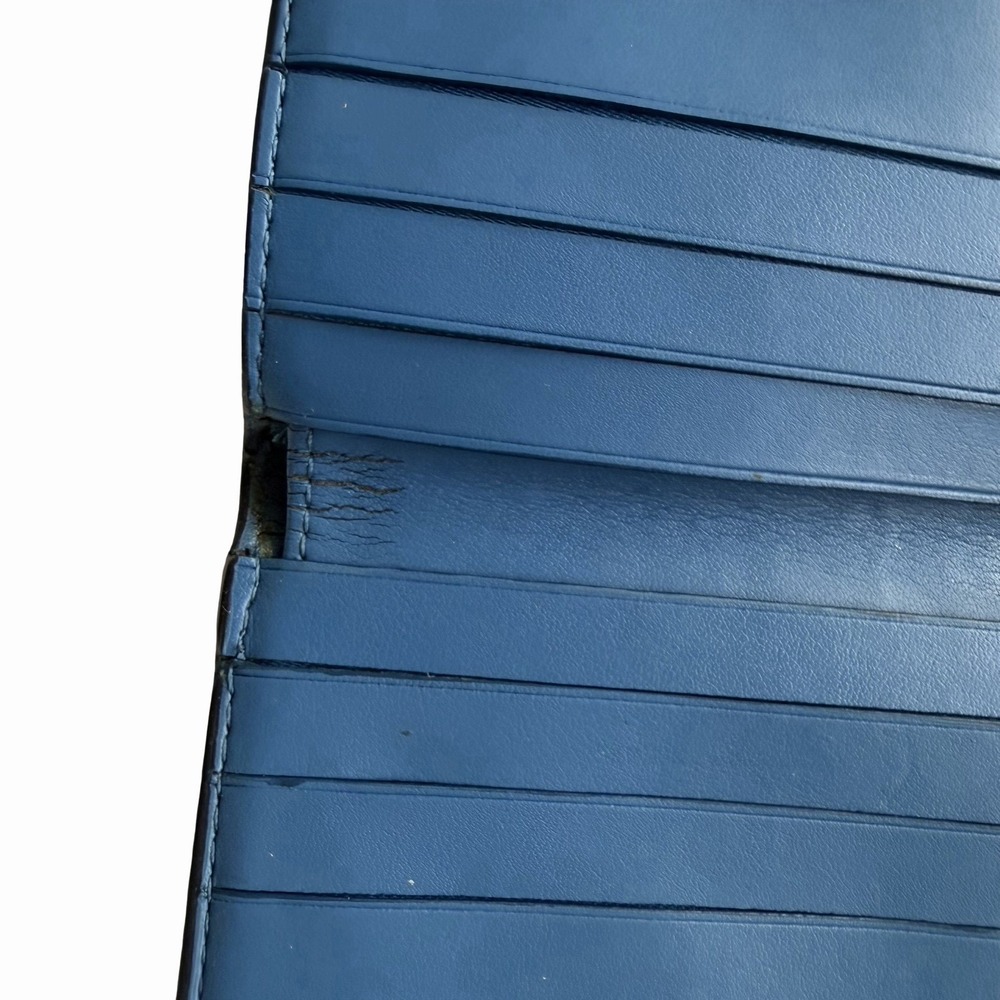 COACH Small Pebbled Leather Trifold Wallet with Ombre Rivets in Blue - Picture 7 of 9